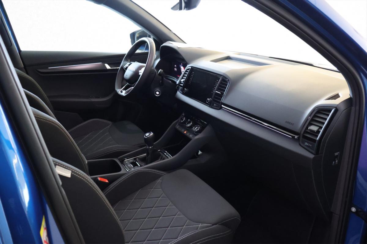 skoda-karoq-2025-gasolina-999cc