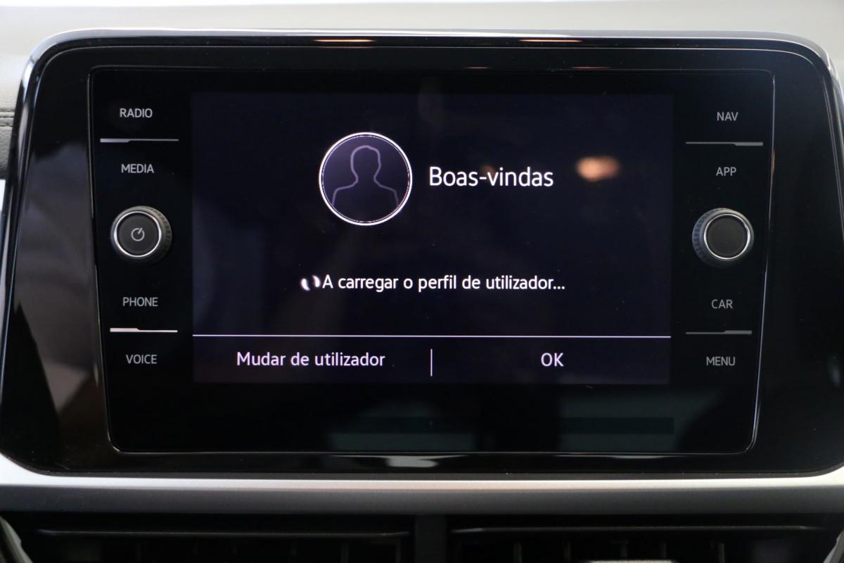 volkswagen-t-roc-2024-gasolina-999cc