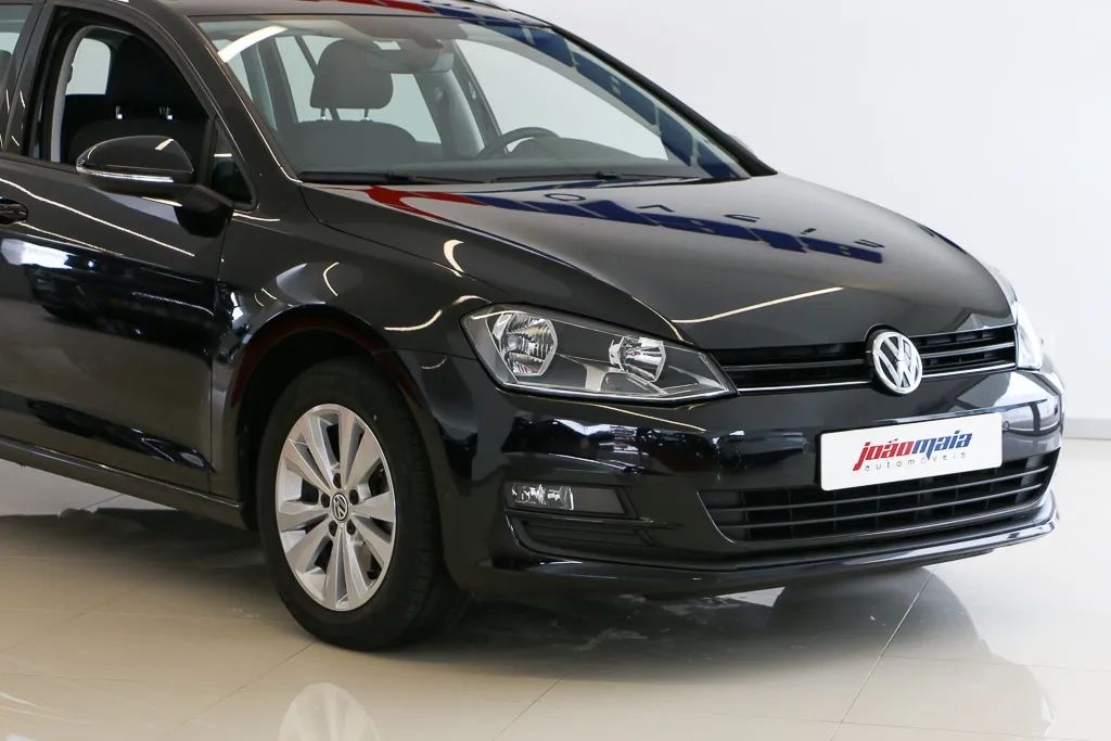 volkswagen-golf-variant-2018-diesel-1598cc