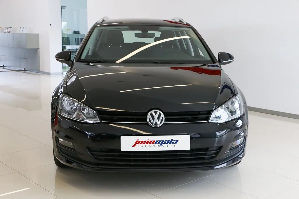 volkswagen-golf-variant-2018-diesel-1598cc