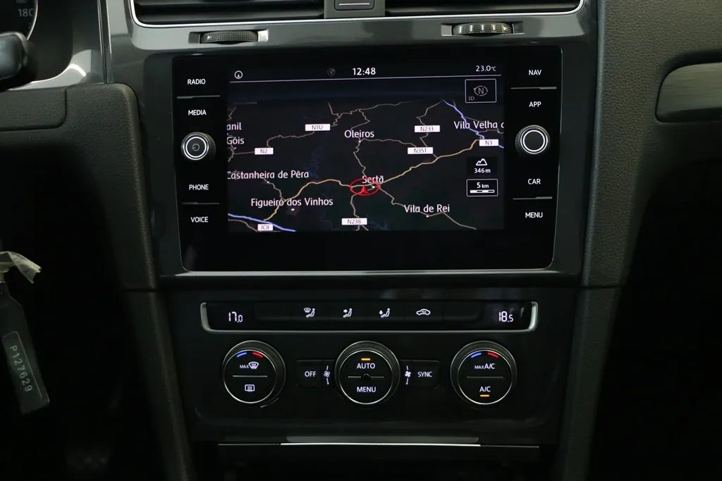 volkswagen-golf-variant-2018-diesel-1598cc