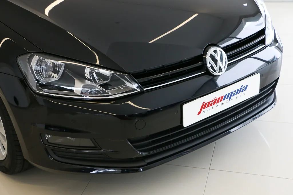 volkswagen-golf-variant-2018-diesel-1598cc