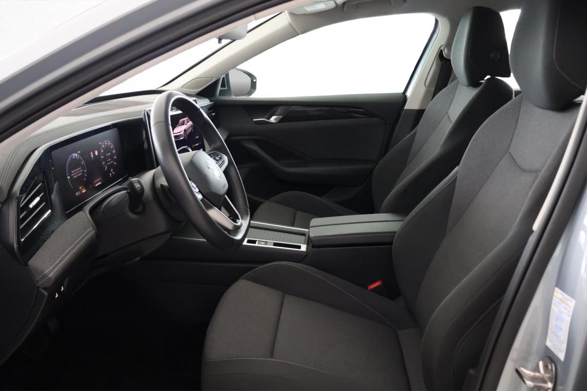 volkswagen-passat-variant-2024-hibrido-a-gasolina-1498cc
