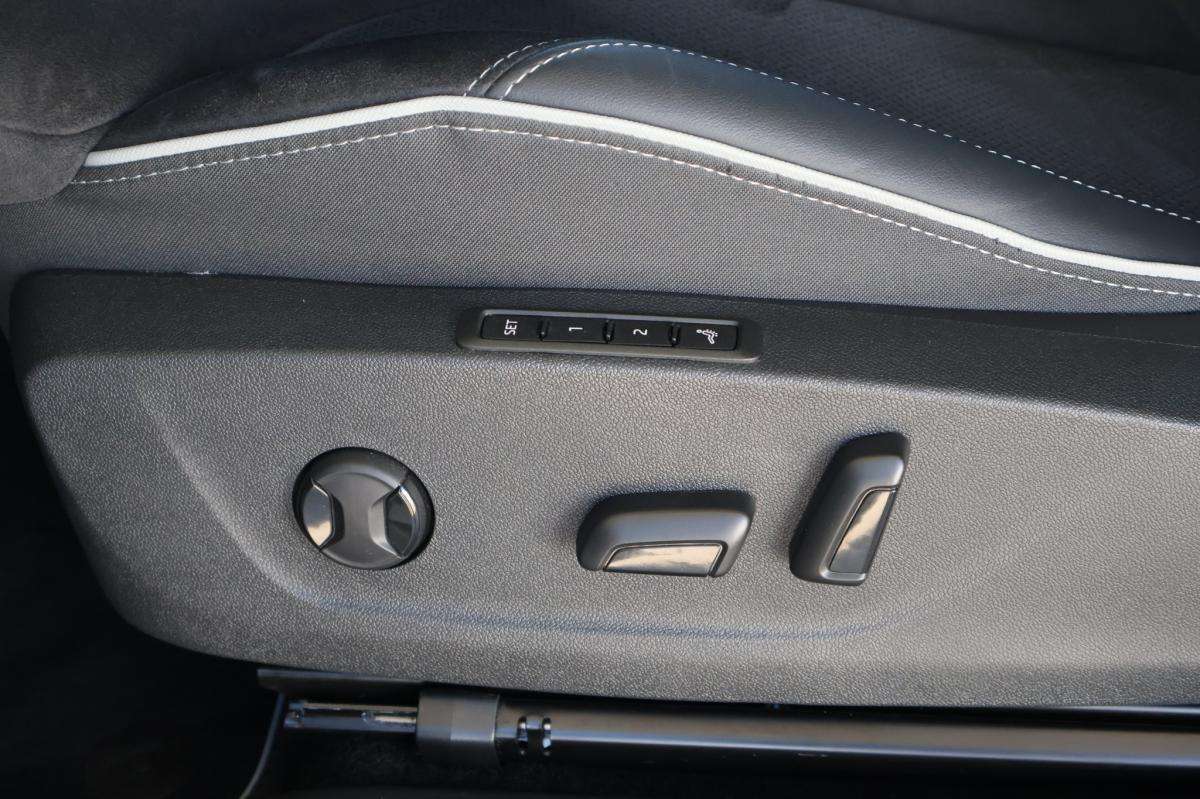 skoda-karoq-2025-eletrico-0cc