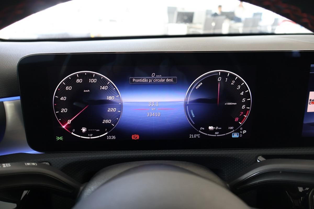 mercedes-benz-classe-a-2024-hibrido-a-gasolina-1332cc