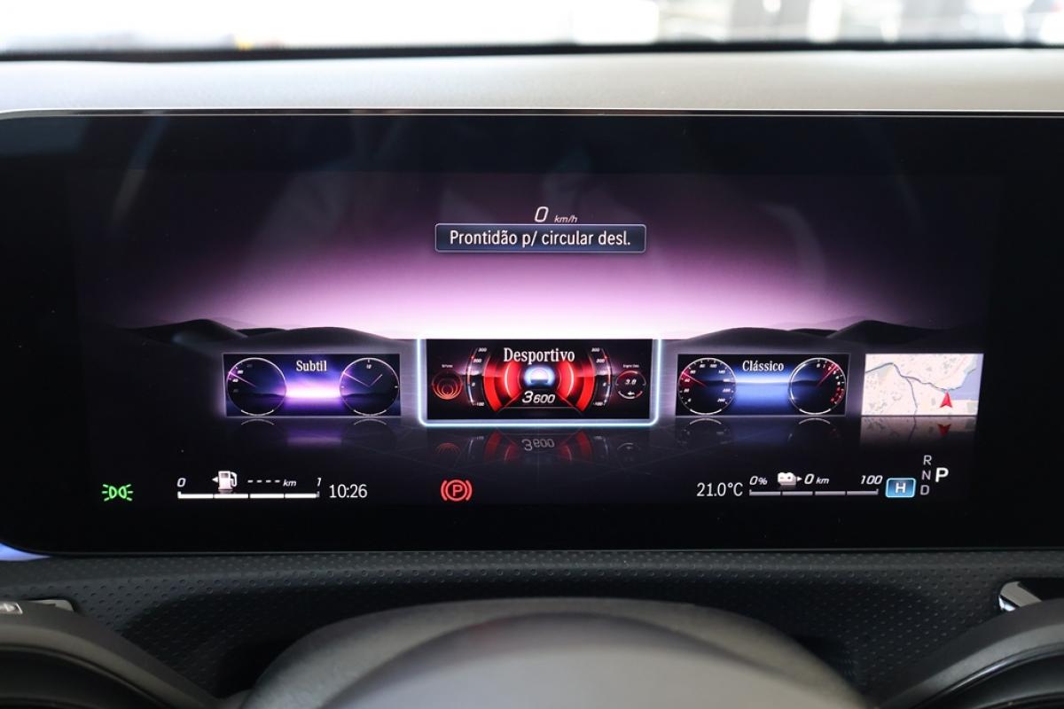 mercedes-benz-classe-a-2024-hibrido-a-gasolina-1332cc