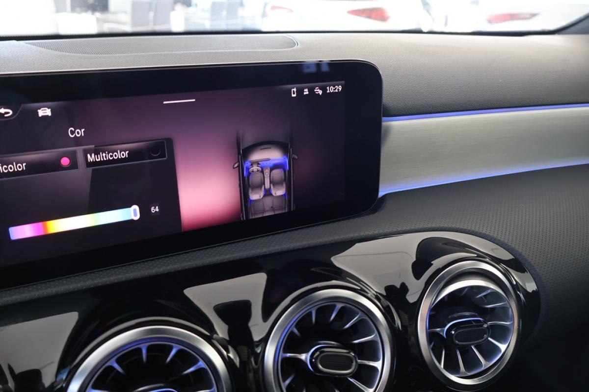 mercedes-benz-classe-a-2024-hibrido-a-gasolina-1332cc