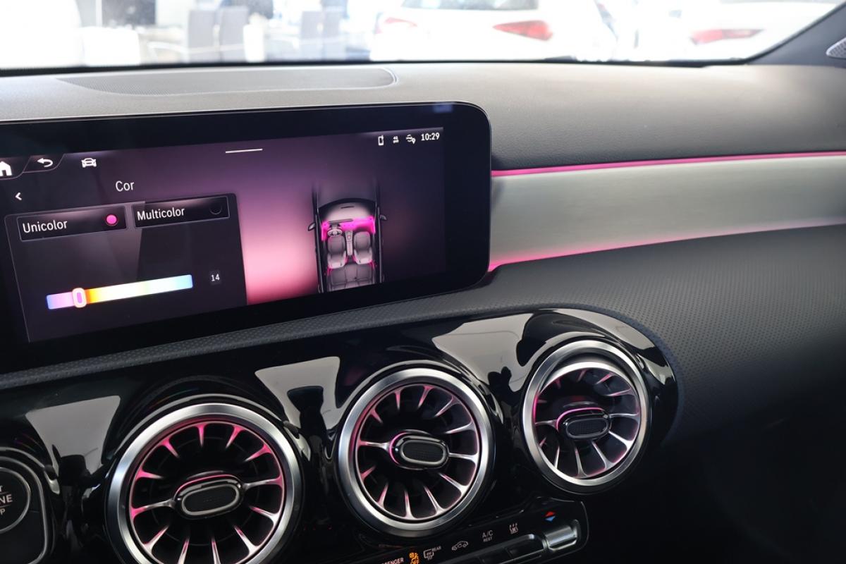 mercedes-benz-classe-a-2024-hibrido-a-gasolina-1332cc