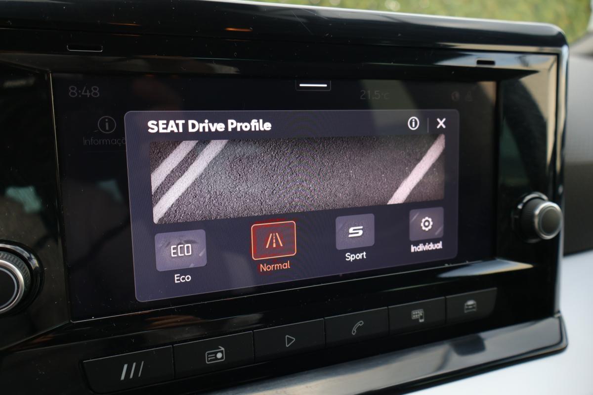 seat-arona-2024-gasolina-999cc