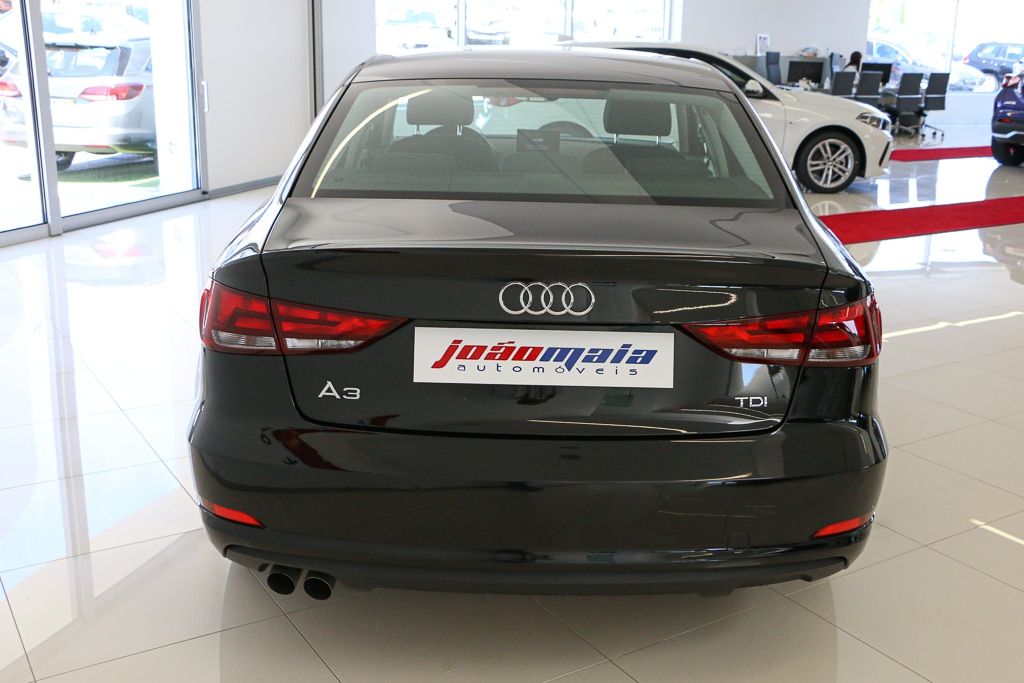 audi-a3-limousine-2015-diesel-1598cc