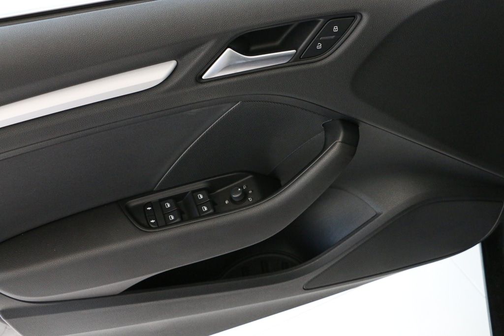 audi-a3-limousine-2015-diesel-1598cc