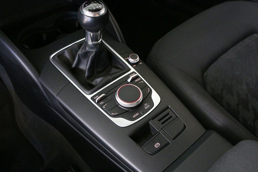 audi-a3-limousine-2015-diesel-1598cc