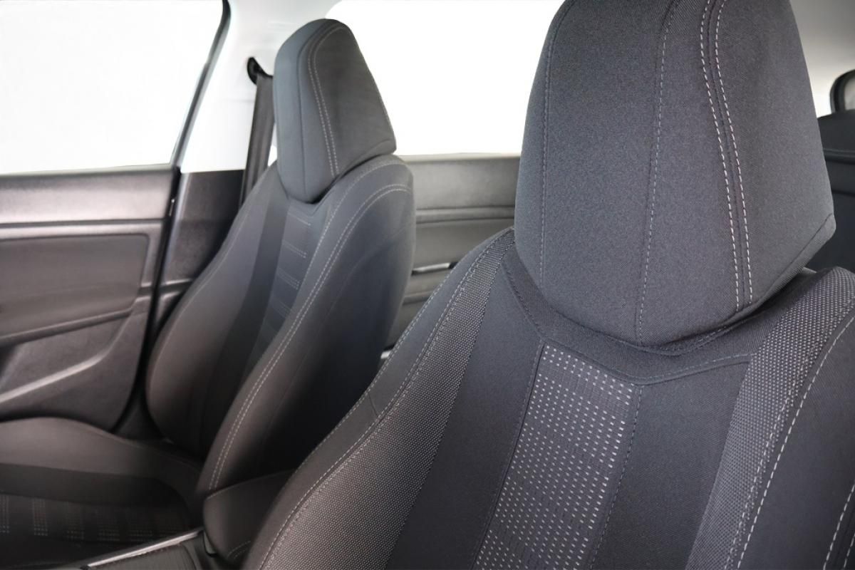 peugeot-308-sw-2019-diesel-1499cc