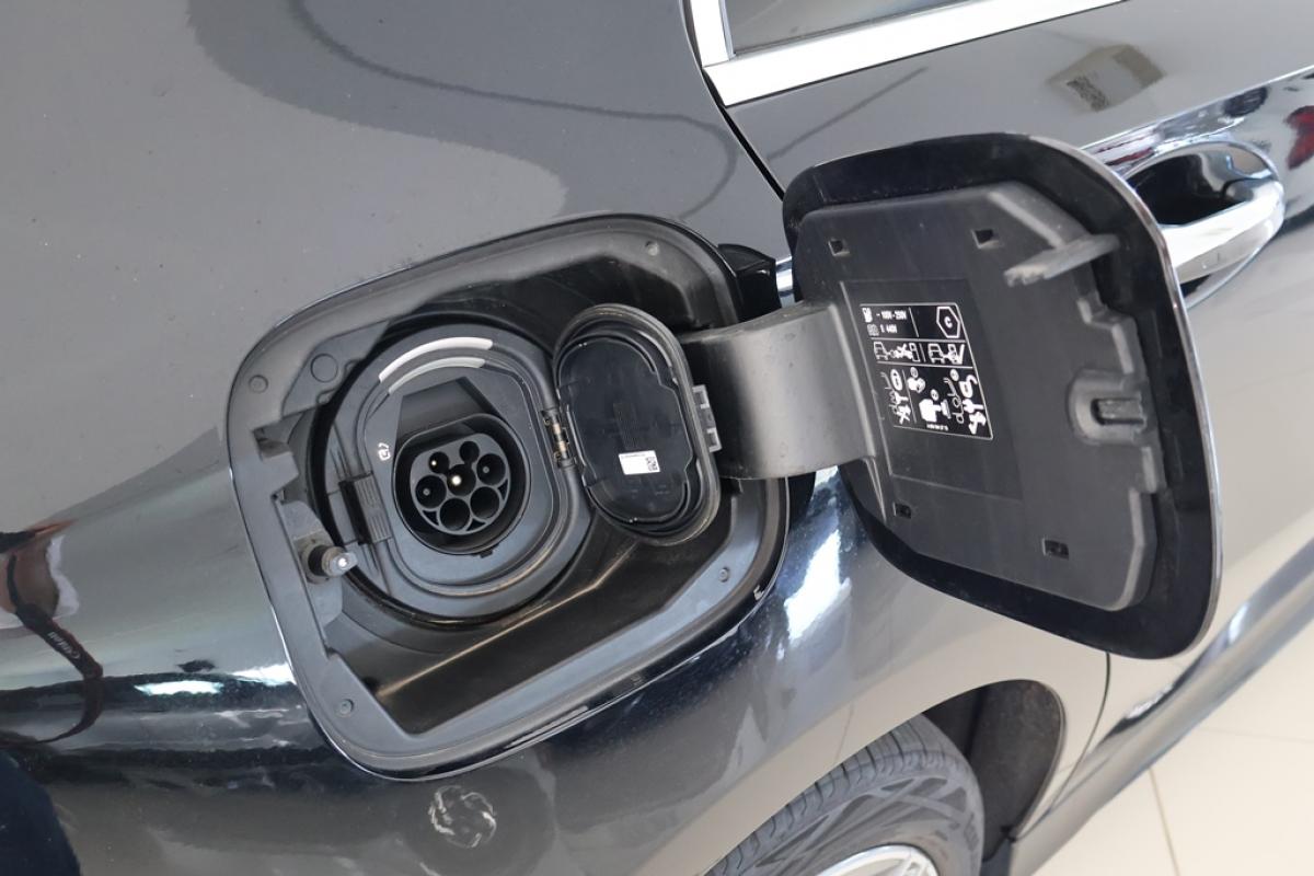 mercedes-benz-classe-a-2024-hibrido-a-gasolina-1332cc