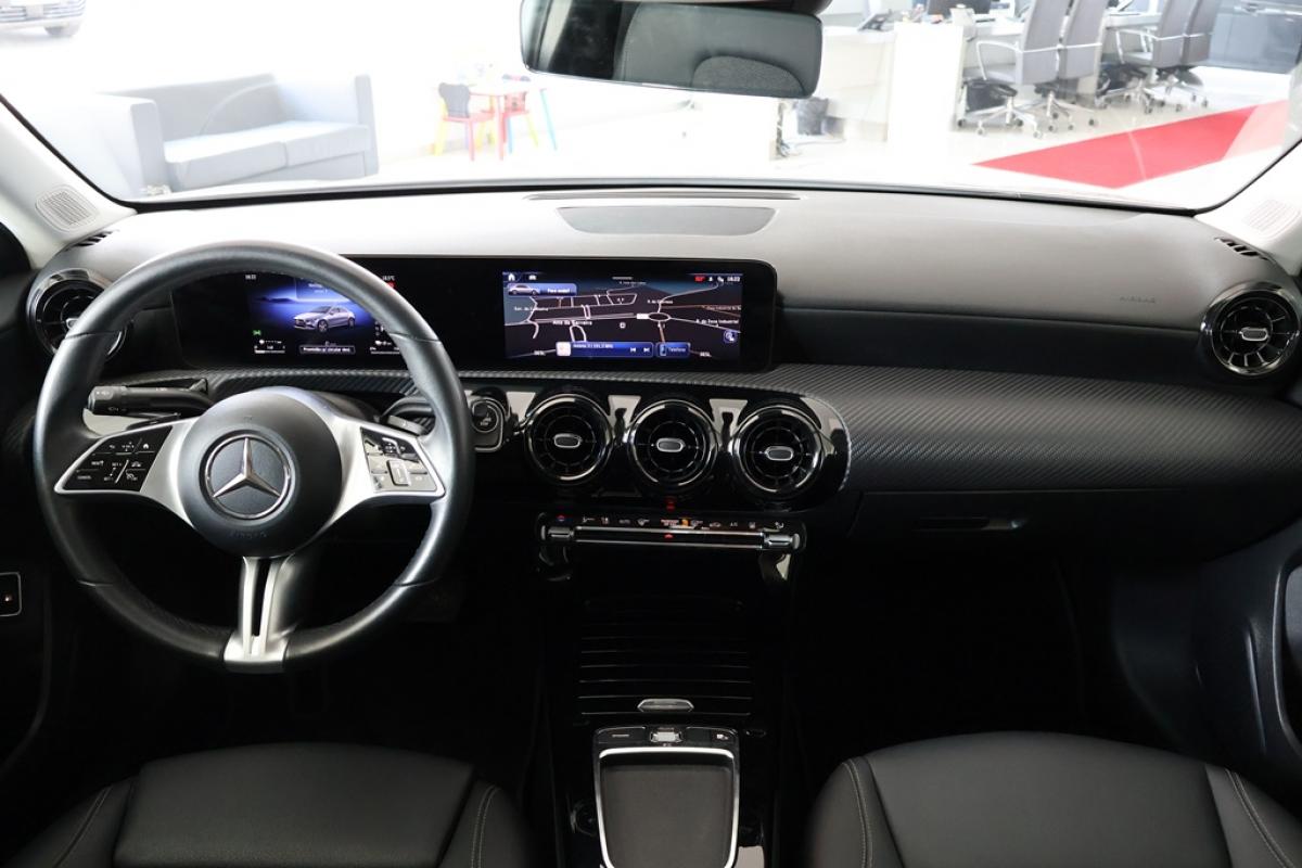 mercedes-benz-classe-a-2024-hibrido-a-gasolina-1332cc