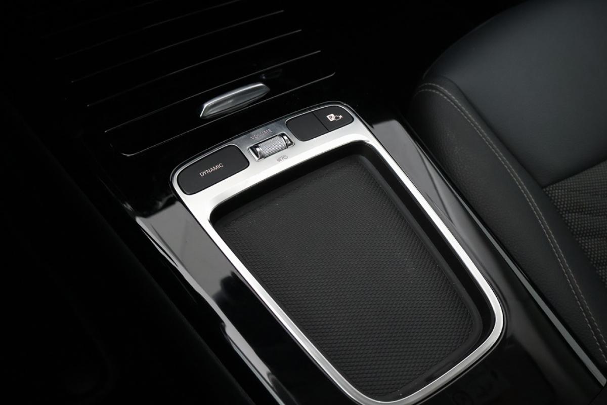 mercedes-benz-classe-a-2024-hibrido-a-gasolina-1332cc