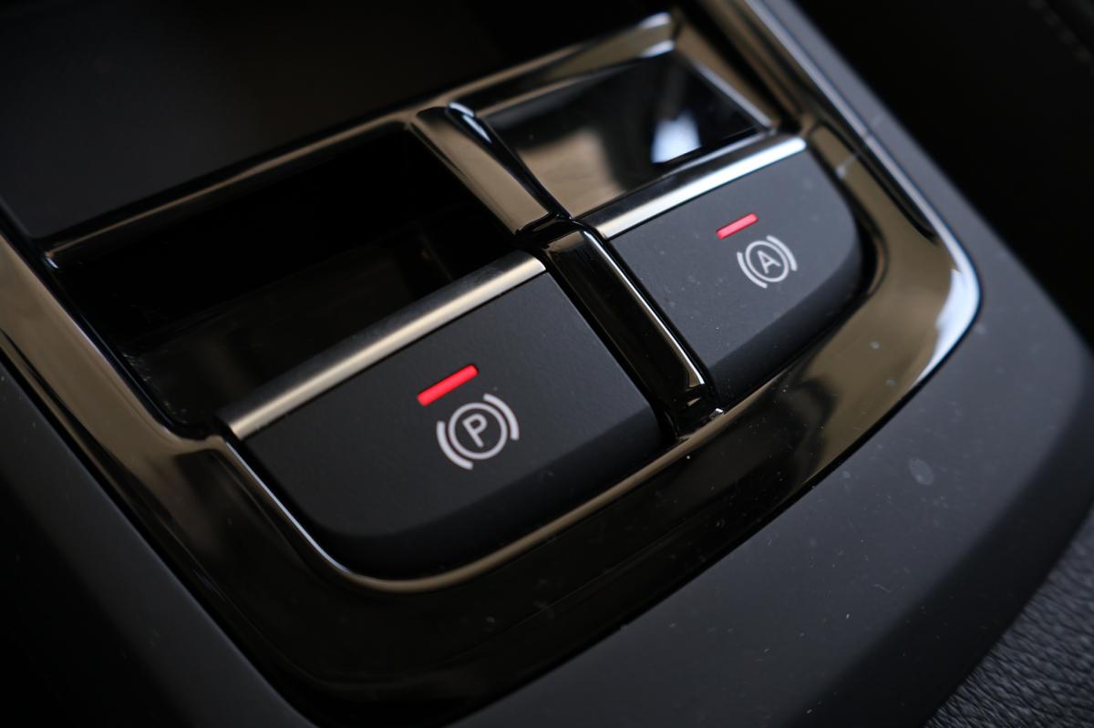 audi-q2-2024-gasolina-999cc