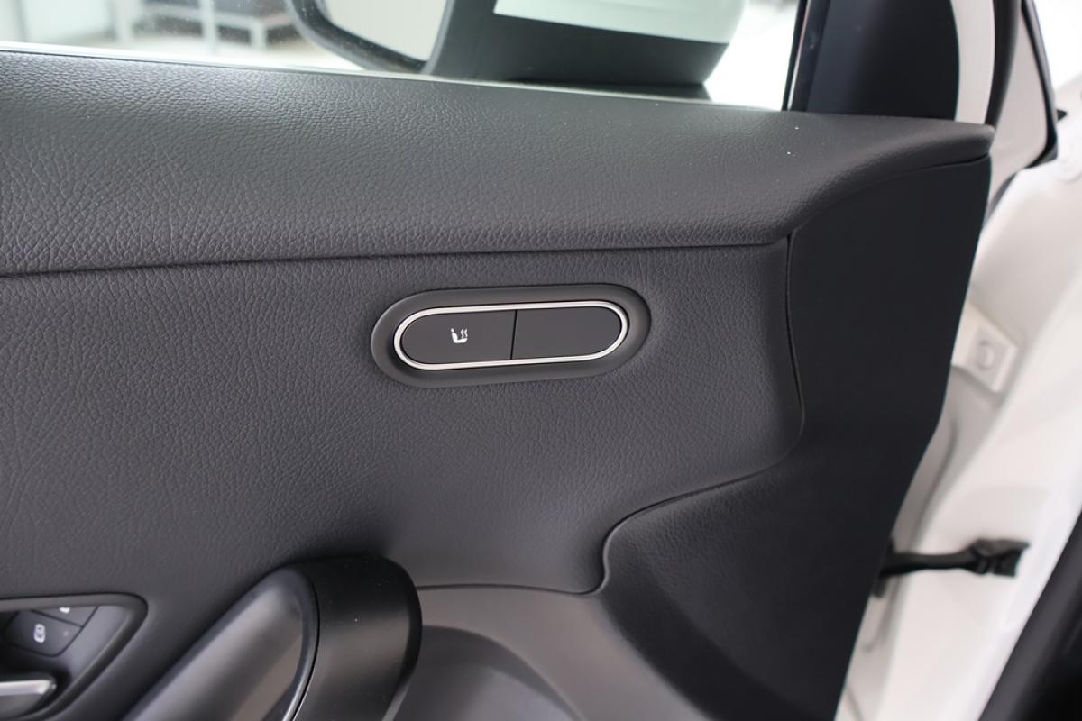 mercedes-benz-classe-a-2024-gasolina-1332cc