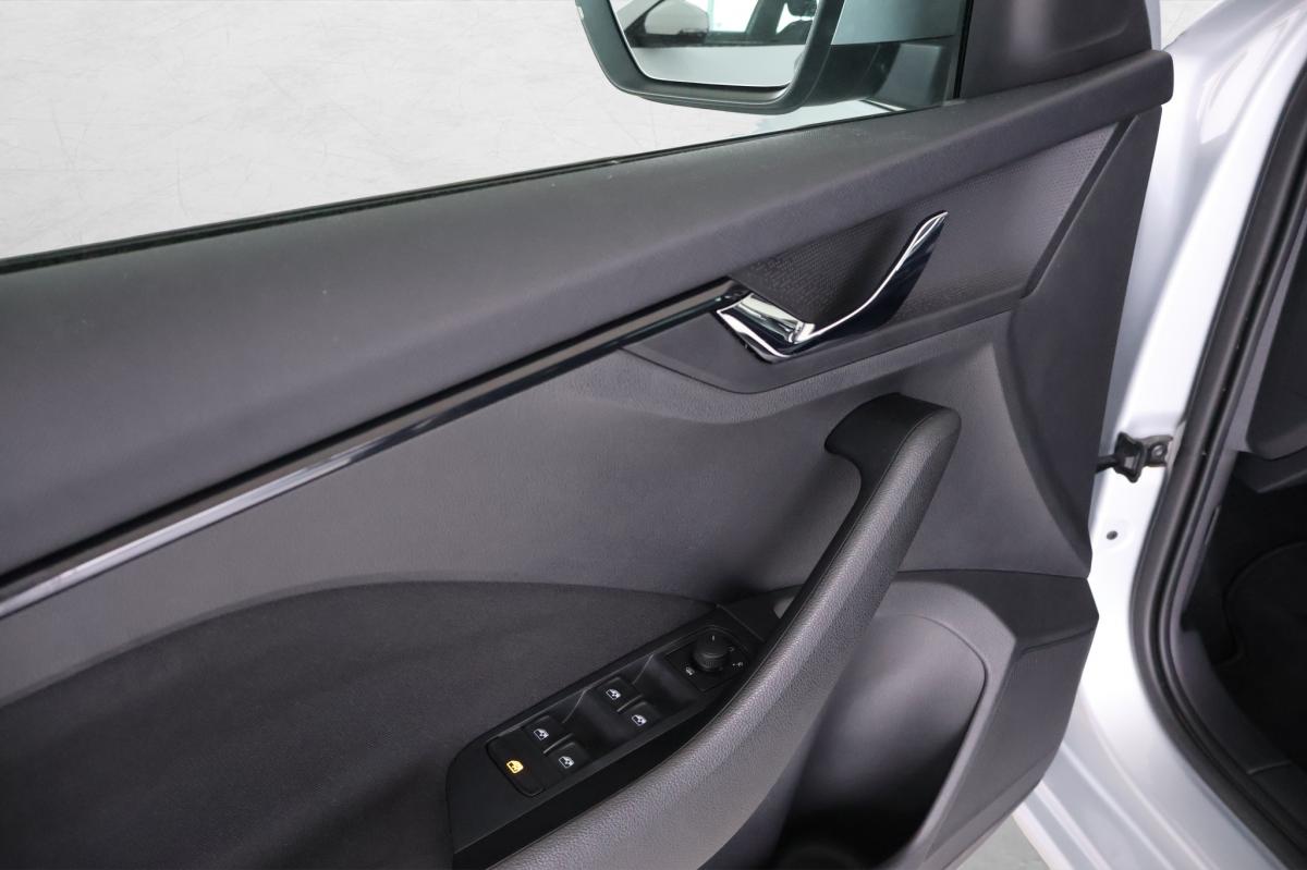 skoda-scala-2024-gasolina-999cc
