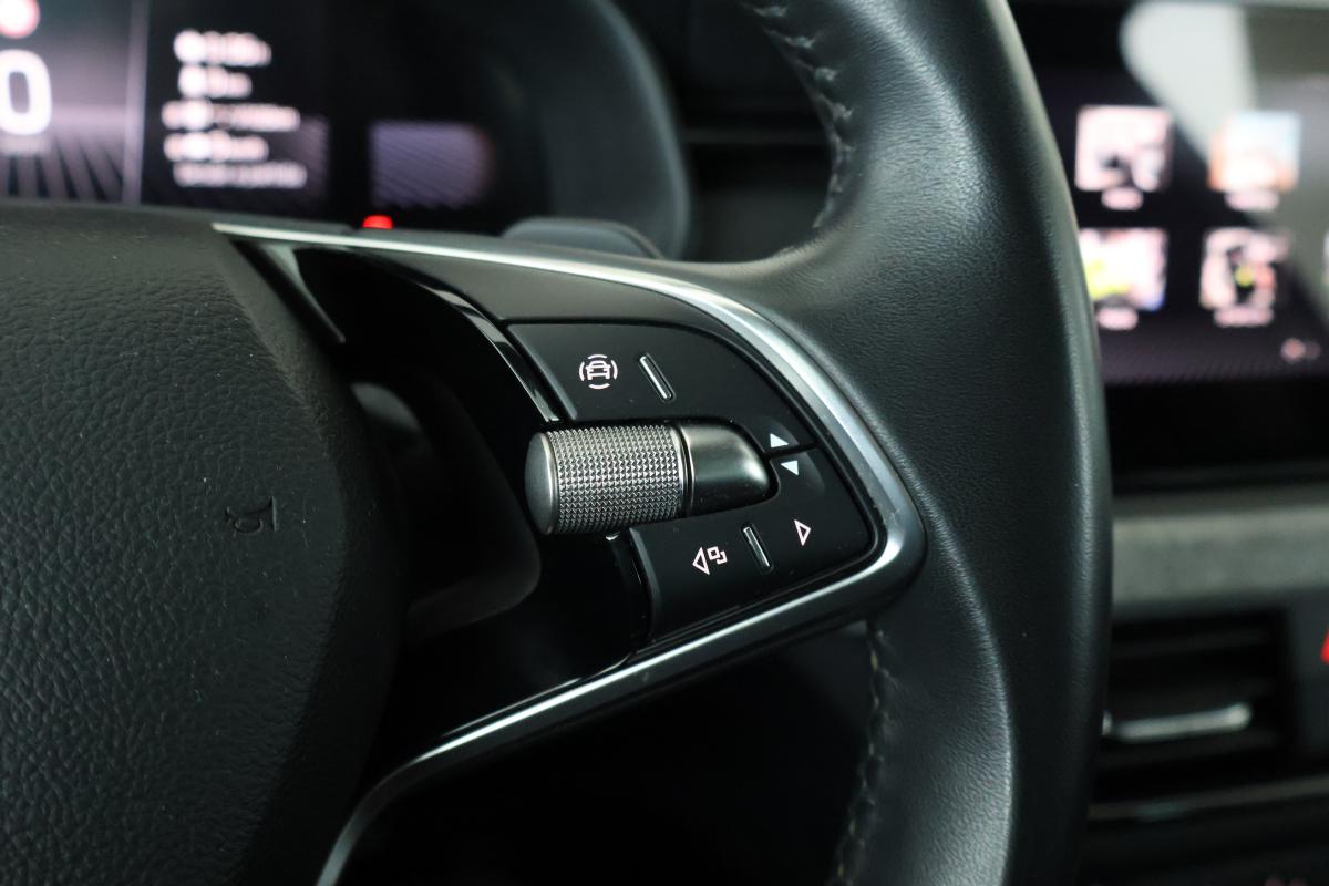 skoda-scala-2024-gasolina-999cc