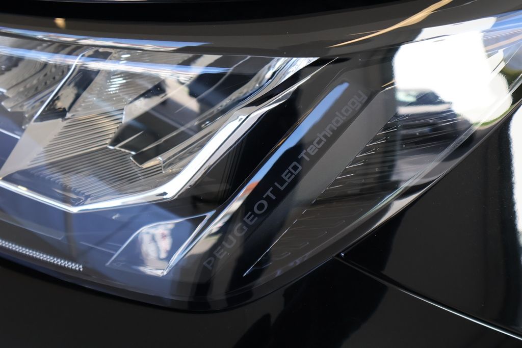 peugeot-2008-2025-gasolina-1199cc