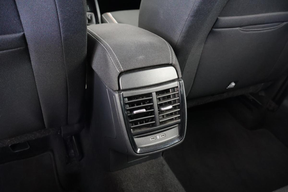skoda-kamiq-2024-gasolina-999cc