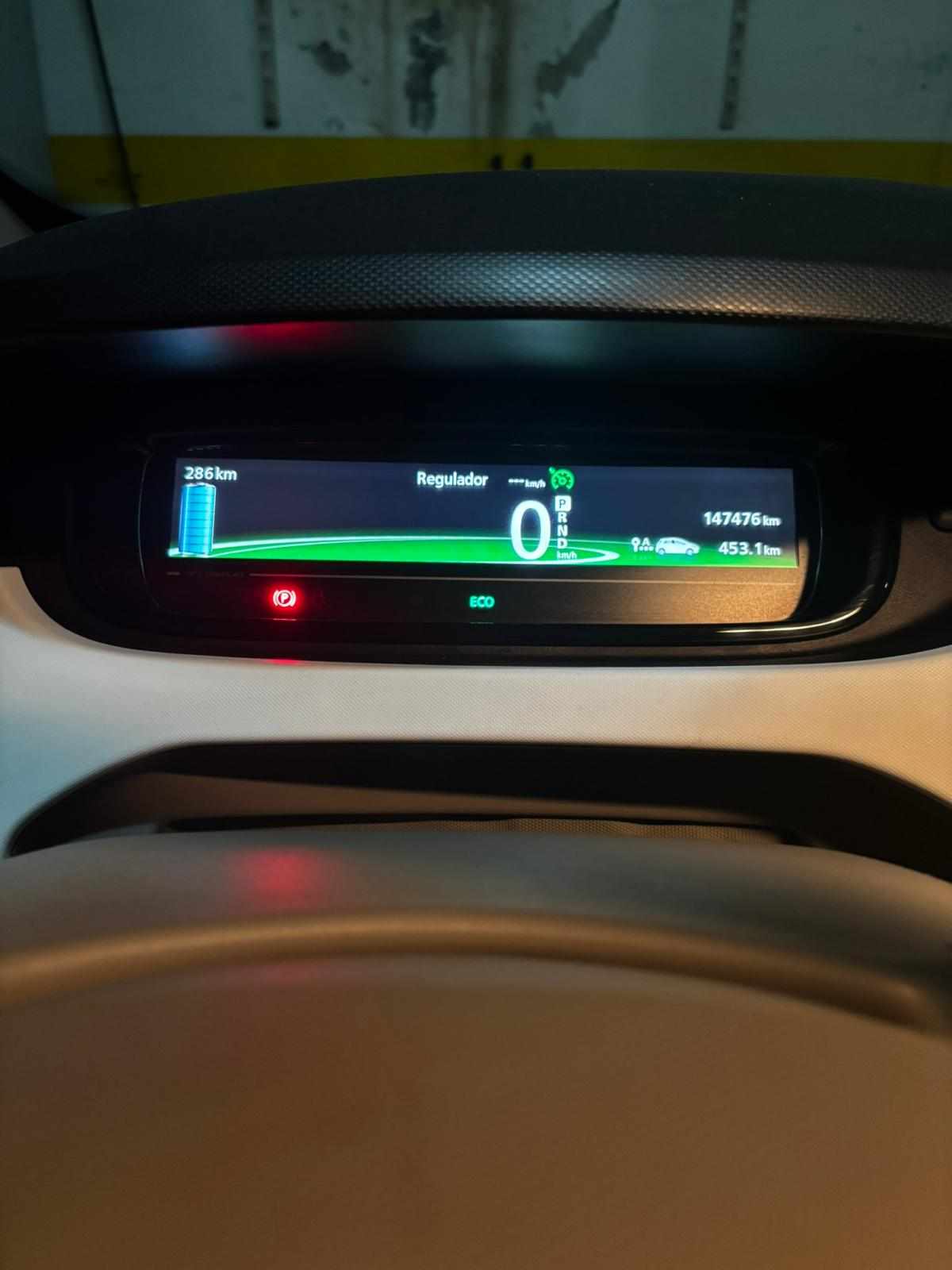 renault-zoe-r90-41-kwh-2018-eletrico