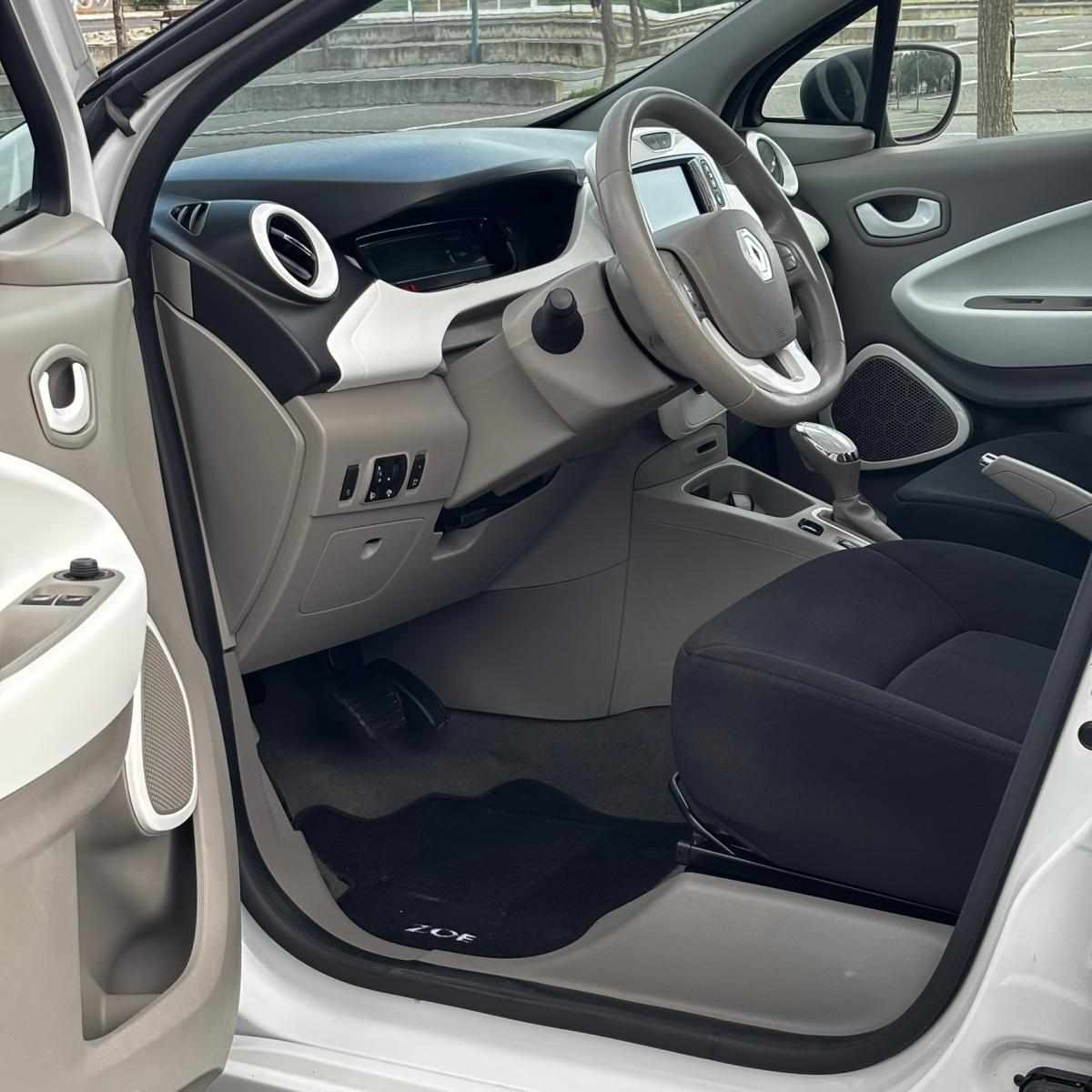 renault-zoe-r90-41-kwh-2018-eletrico