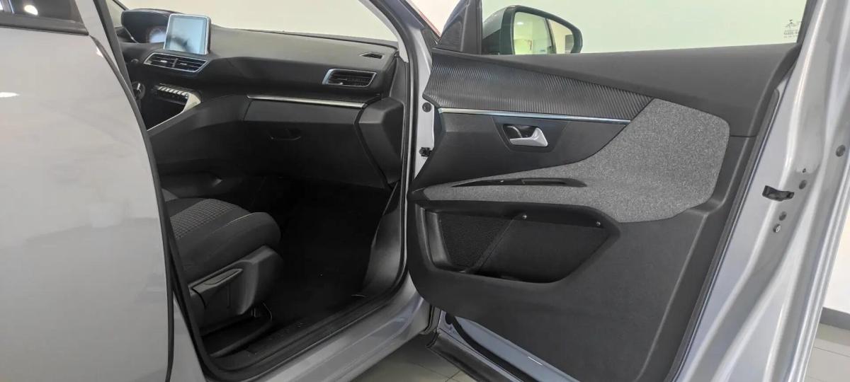 peugeot-3008-2018-diesel-1499cc