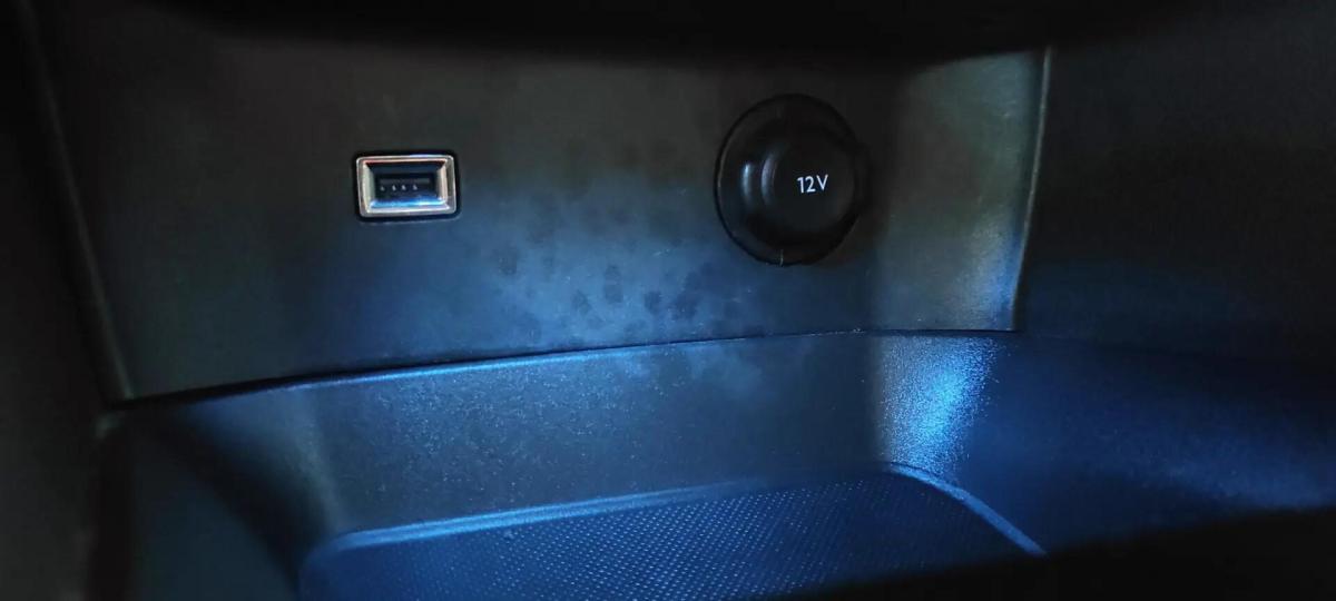 peugeot-3008-2018-diesel-1499cc