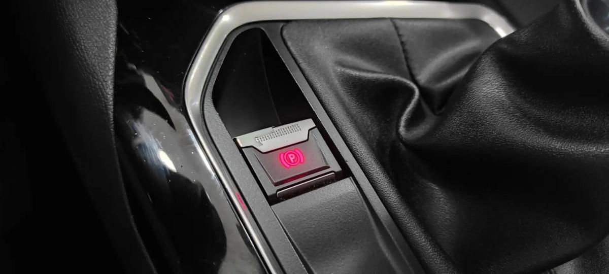 peugeot-3008-2018-diesel-1499cc