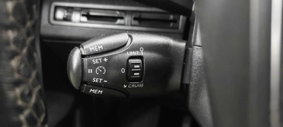 peugeot-3008-2018-diesel-1499cc