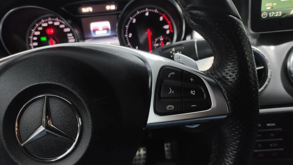 mercedes-benz-cla-200-d-2018-diesel-2143cc