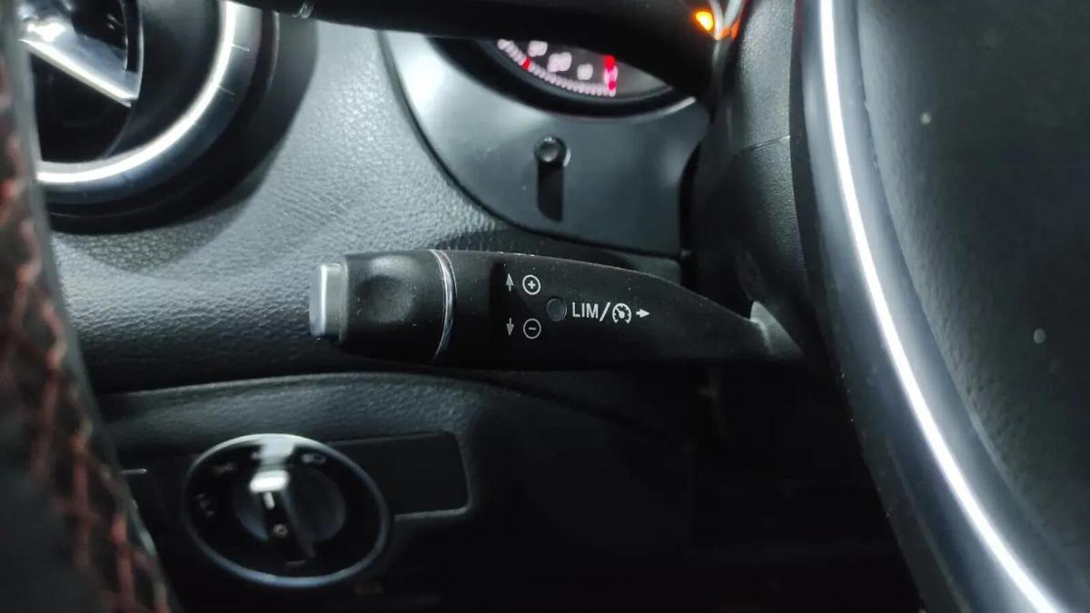 mercedes-benz-cla-200-d-2018-diesel-2143cc