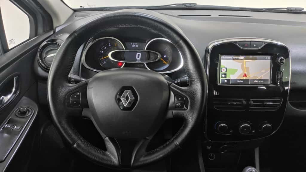 renault-clio-sport-tourer-2014-diesel-1461cc