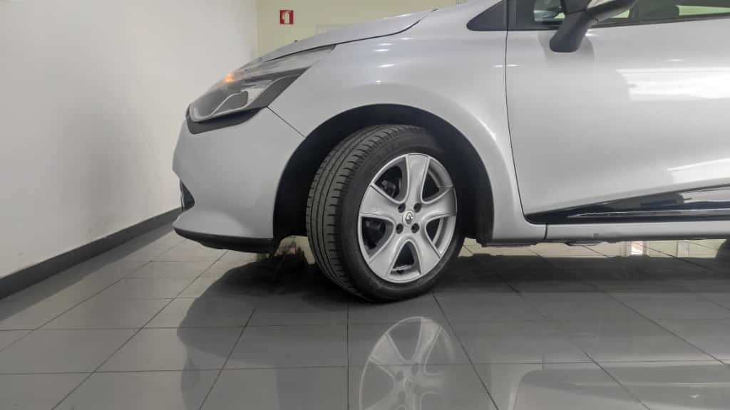 renault-clio-sport-tourer-2014-diesel-1461cc