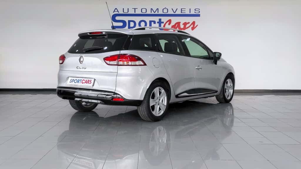 renault-clio-sport-tourer-2014-diesel-1461cc