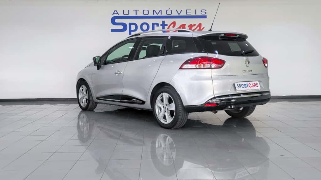 renault-clio-sport-tourer-2014-diesel-1461cc