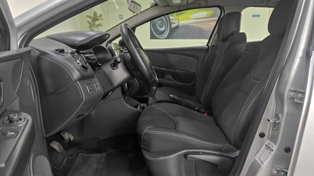 renault-clio-sport-tourer-2014-diesel-1461cc