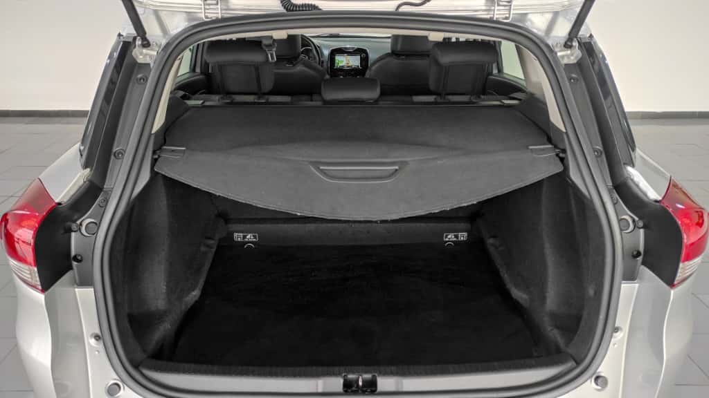 renault-clio-sport-tourer-2014-diesel-1461cc