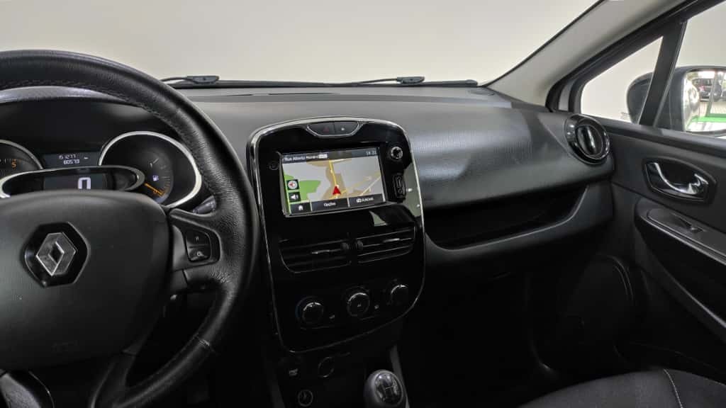 renault-clio-sport-tourer-2014-diesel-1461cc
