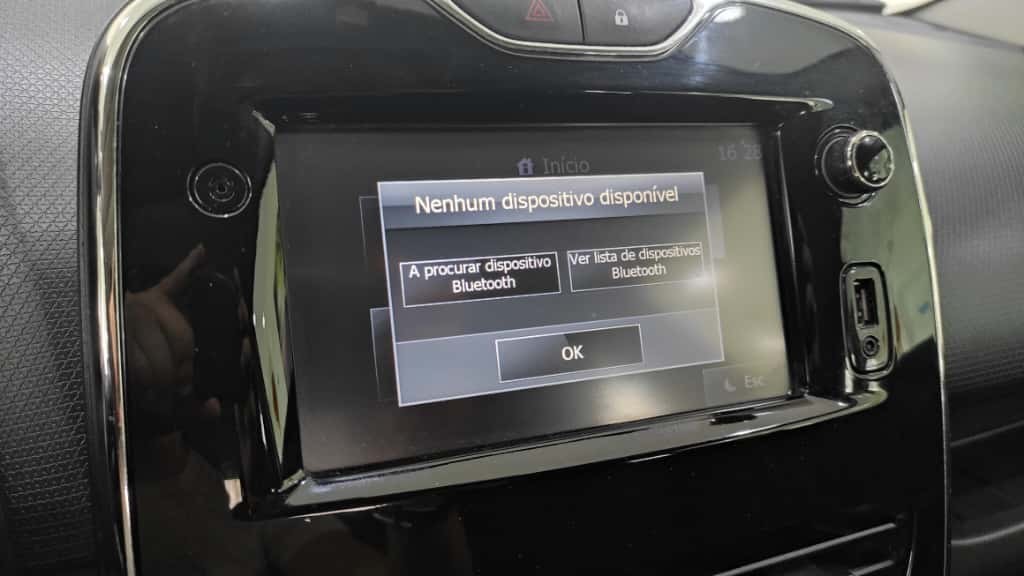 renault-clio-sport-tourer-2014-diesel-1461cc