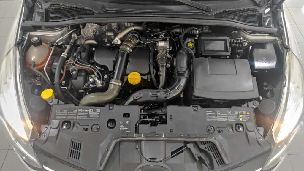 renault-clio-sport-tourer-2014-diesel-1461cc