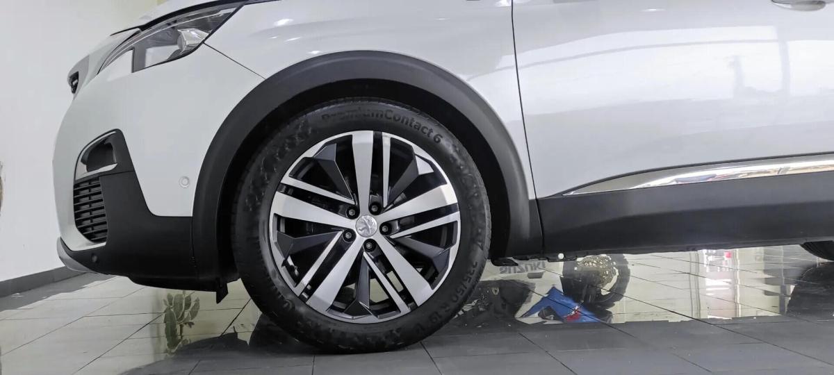 peugeot-5008-2018-diesel-1997cc