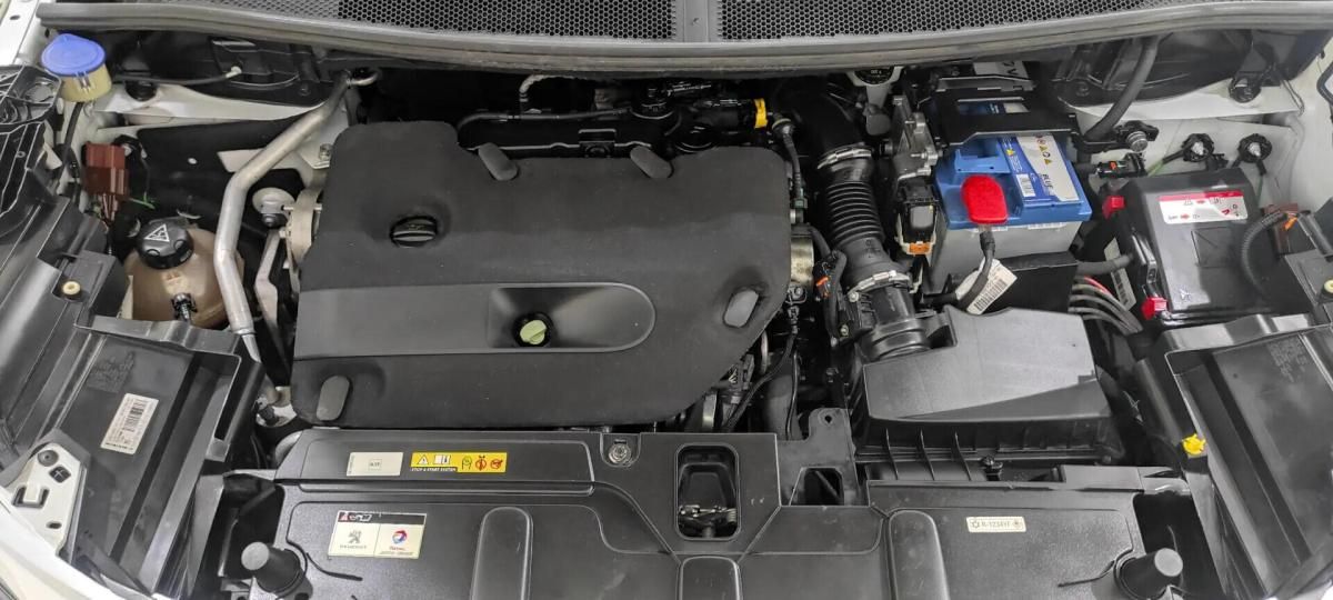 peugeot-5008-2018-diesel-1997cc