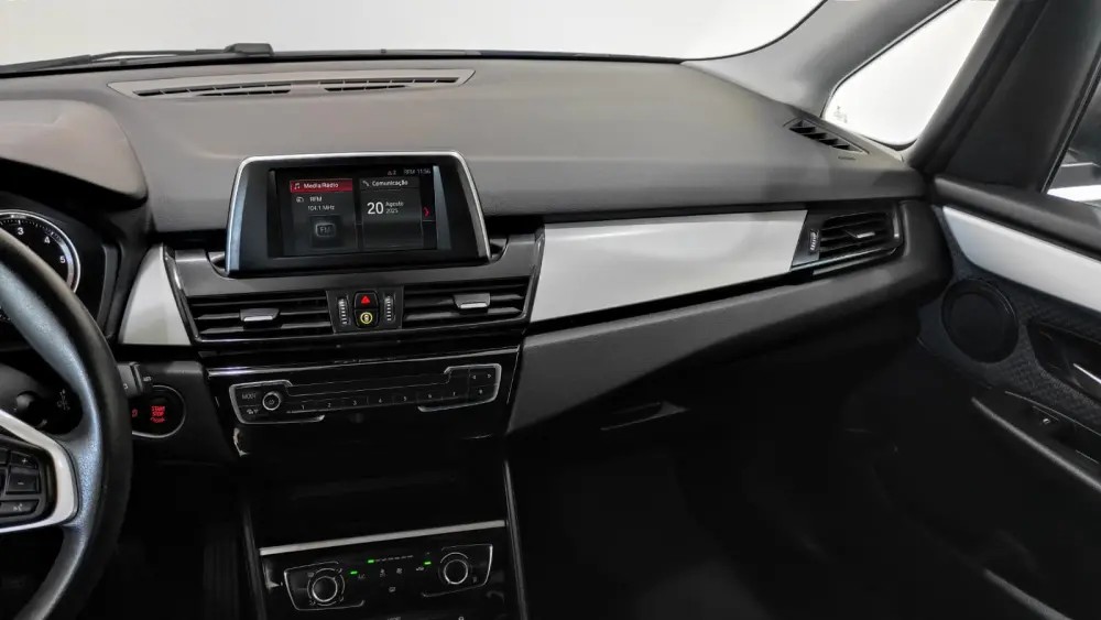 bmw-serie-2-2020-diesel-1496cc