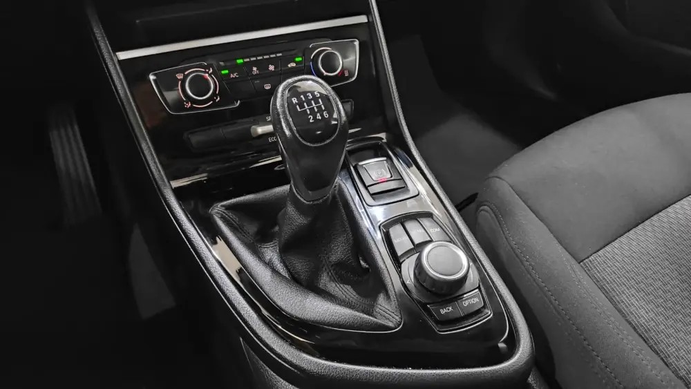 bmw-serie-2-2020-diesel-1496cc