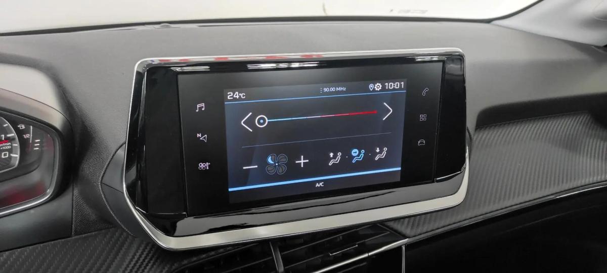 peugeot-208-2023-diesel-1499cc