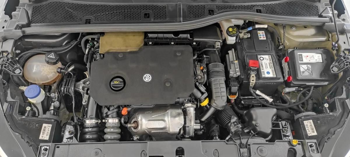 peugeot-208-2023-diesel-1499cc