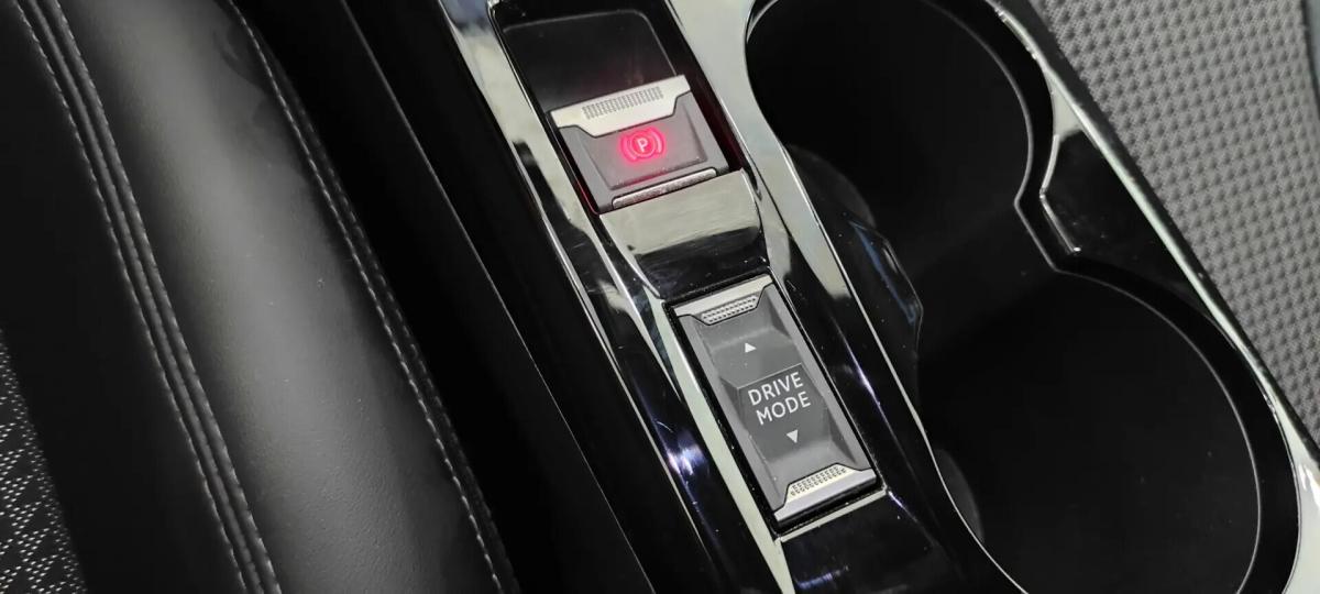 peugeot-2008-2021-gasolina-1199cc